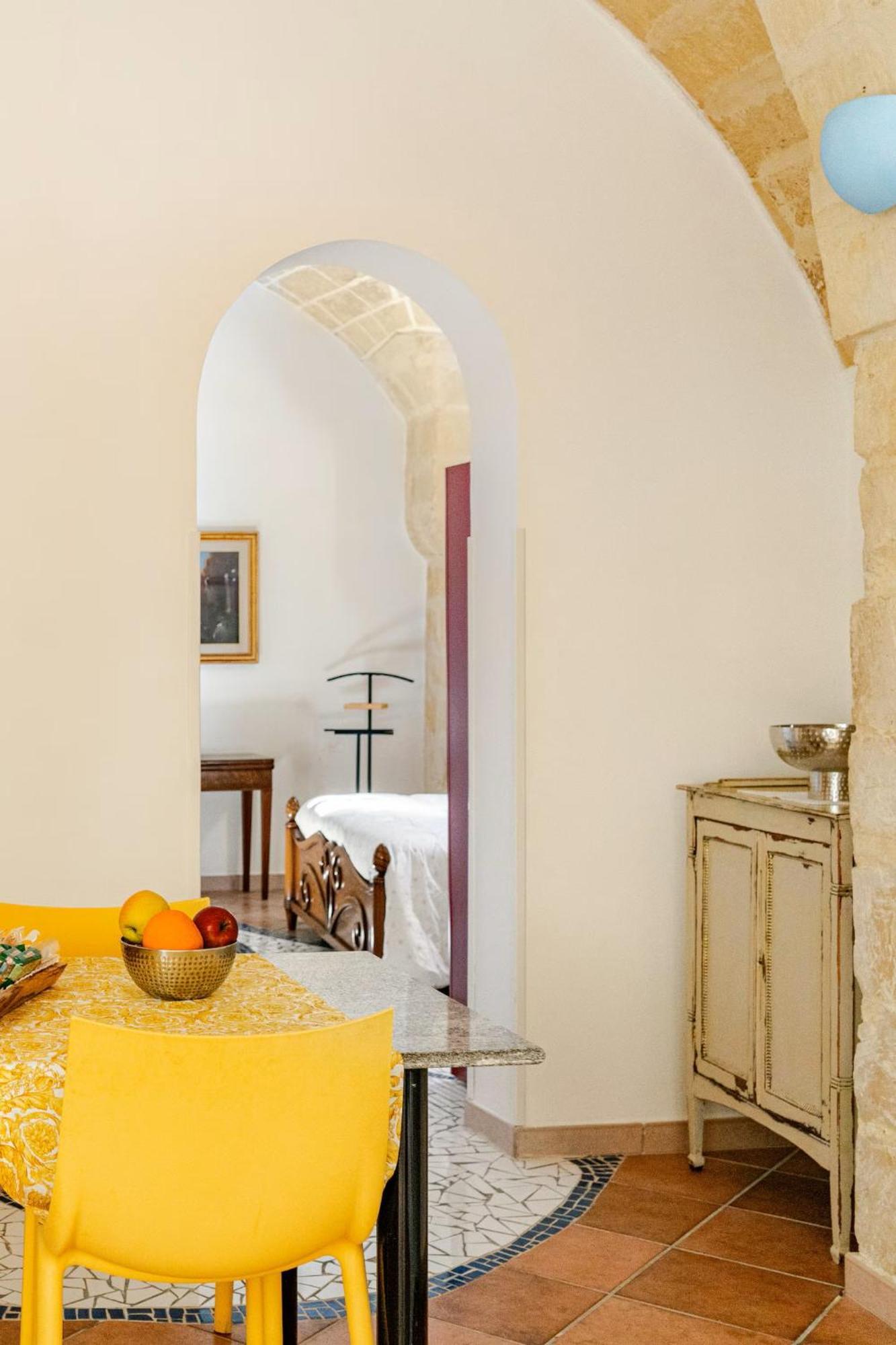 B&B Corte Dei Memoli Di Margiotta Giuseppina เลชเช ภายนอก รูปภาพ
