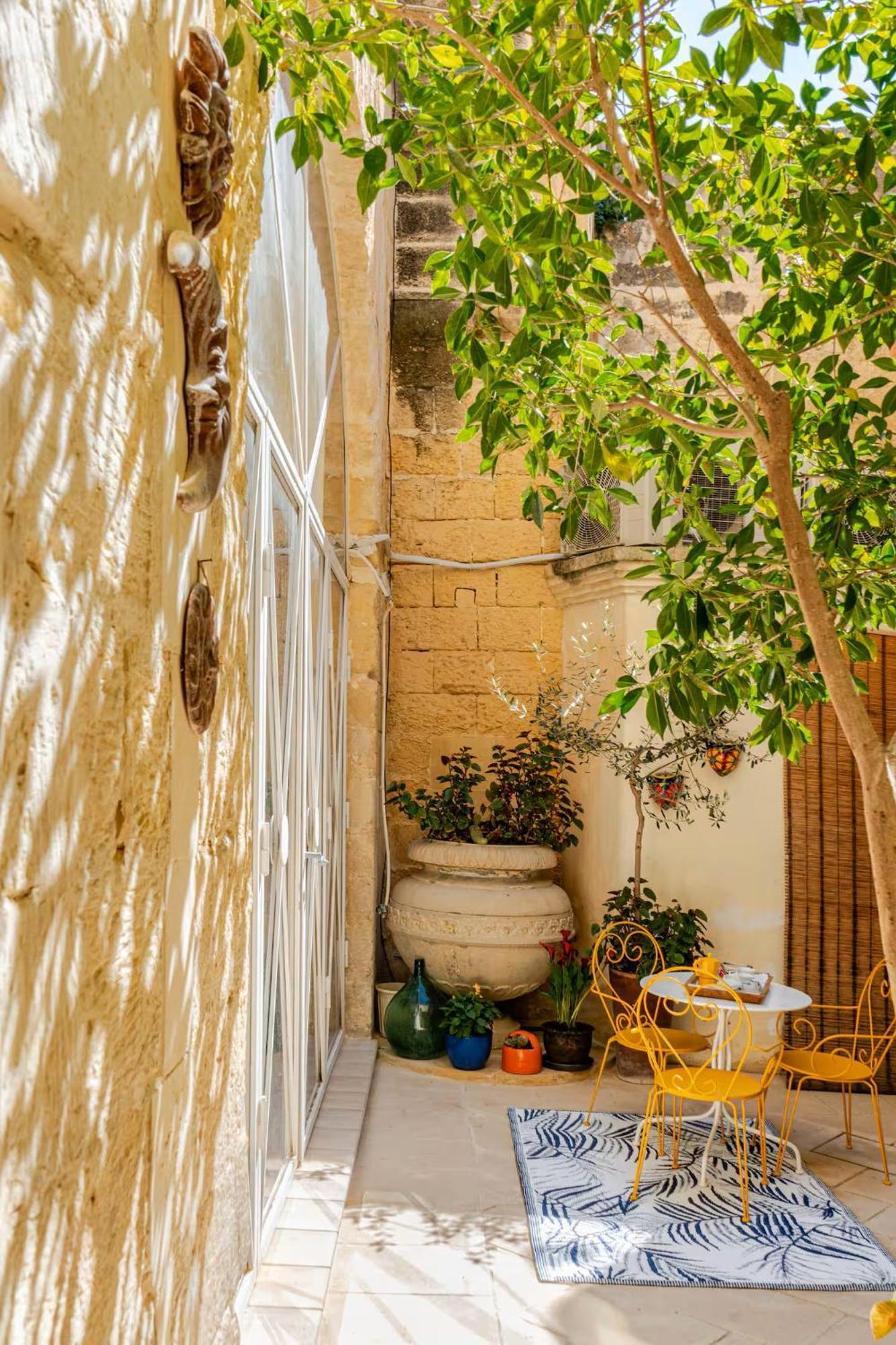 B&B Corte Dei Memoli Di Margiotta Giuseppina เลชเช ภายนอก รูปภาพ