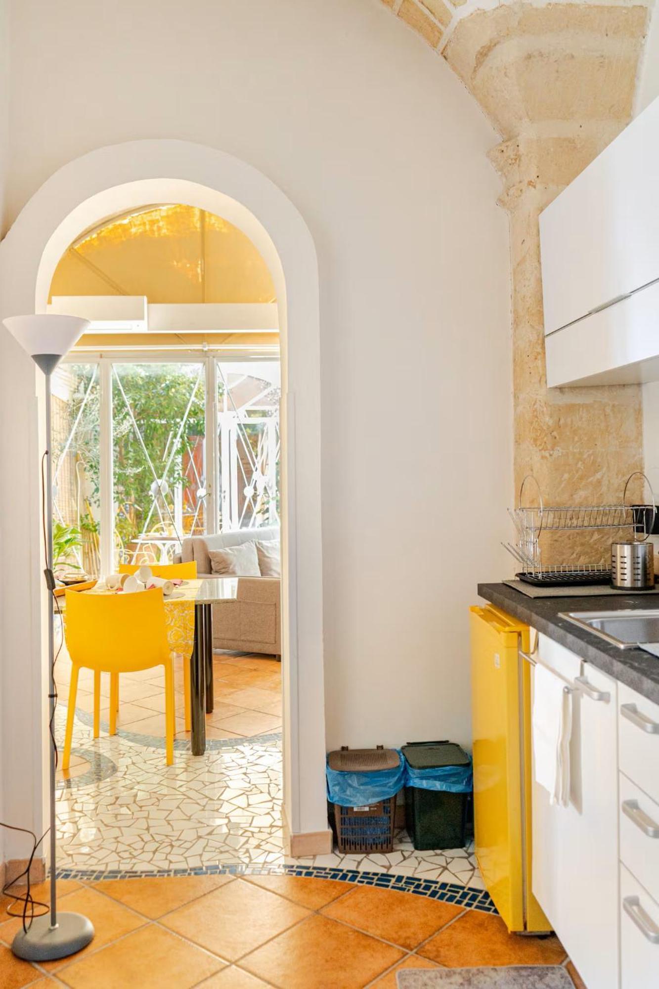 B&B Corte Dei Memoli Di Margiotta Giuseppina เลชเช ภายนอก รูปภาพ