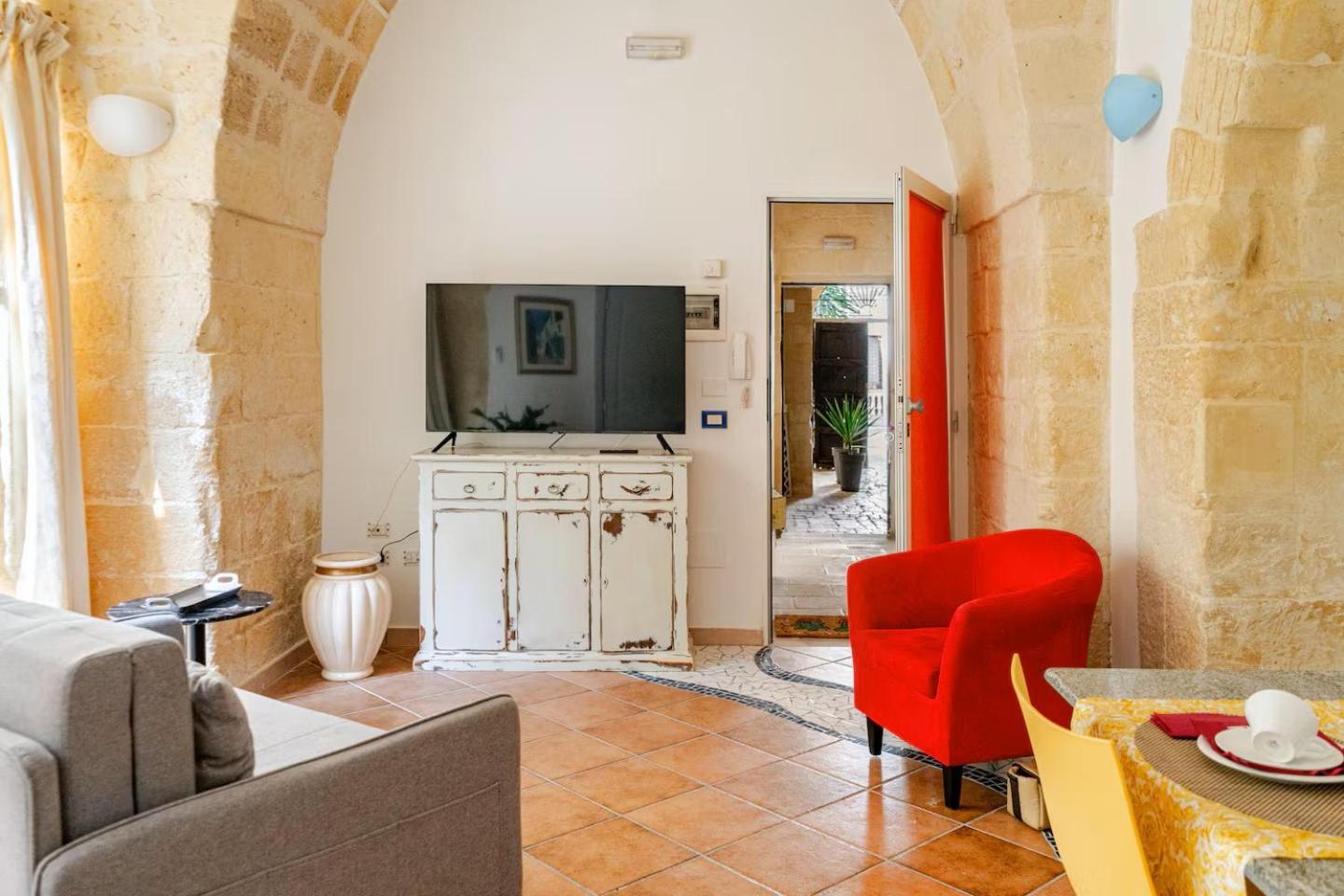 B&B Corte Dei Memoli Di Margiotta Giuseppina เลชเช ภายนอก รูปภาพ