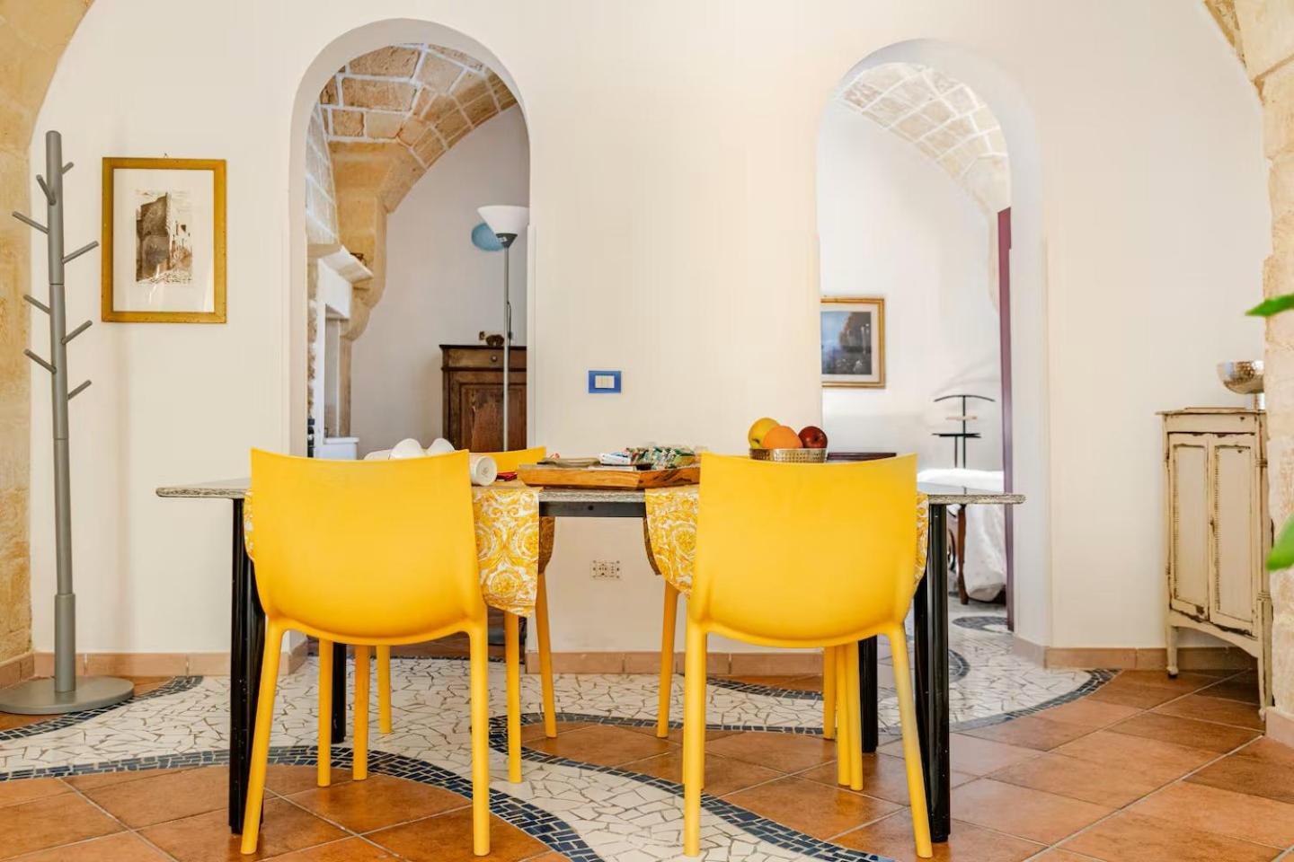 B&B Corte Dei Memoli Di Margiotta Giuseppina เลชเช ภายนอก รูปภาพ