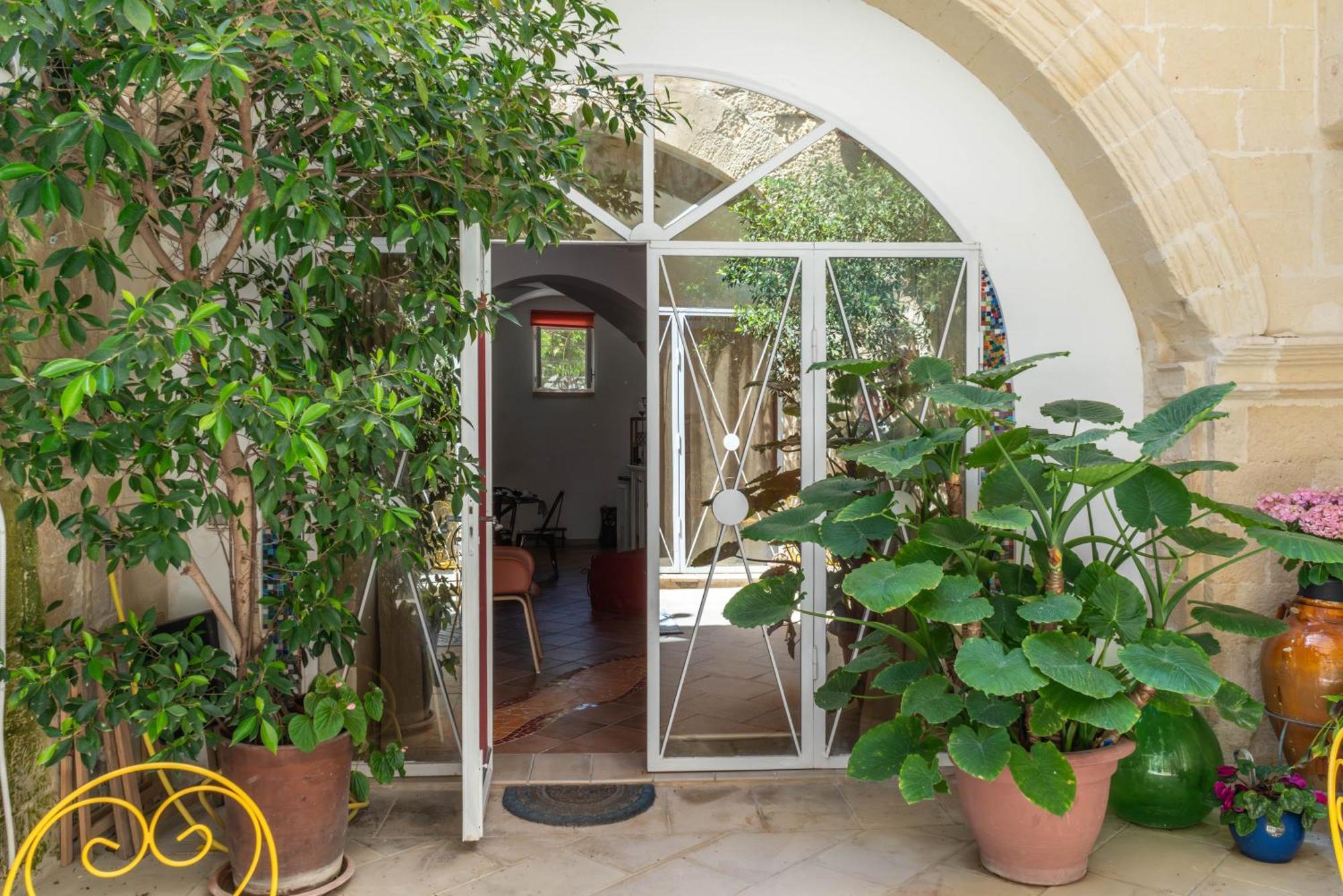 B&B Corte Dei Memoli Di Margiotta Giuseppina เลชเช ภายนอก รูปภาพ