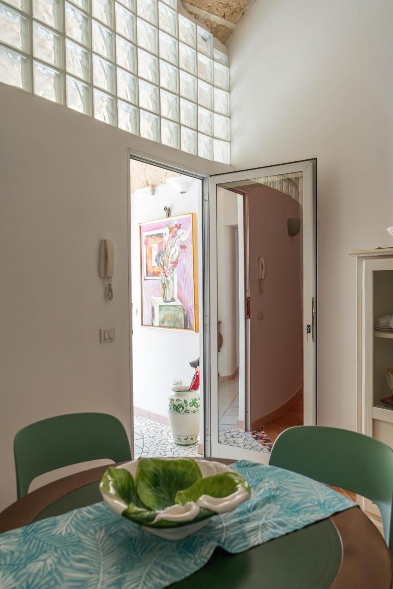 B&B Corte Dei Memoli Di Margiotta Giuseppina เลชเช ภายนอก รูปภาพ