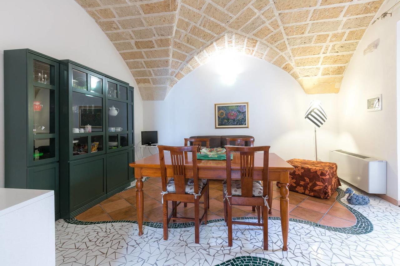 B&B Corte Dei Memoli Di Margiotta Giuseppina เลชเช ภายนอก รูปภาพ