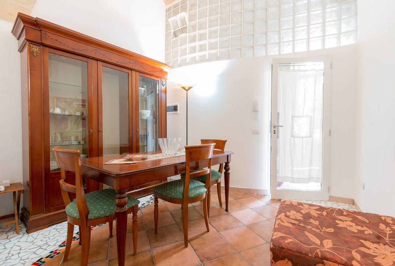 B&B Corte Dei Memoli Di Margiotta Giuseppina เลชเช ภายนอก รูปภาพ