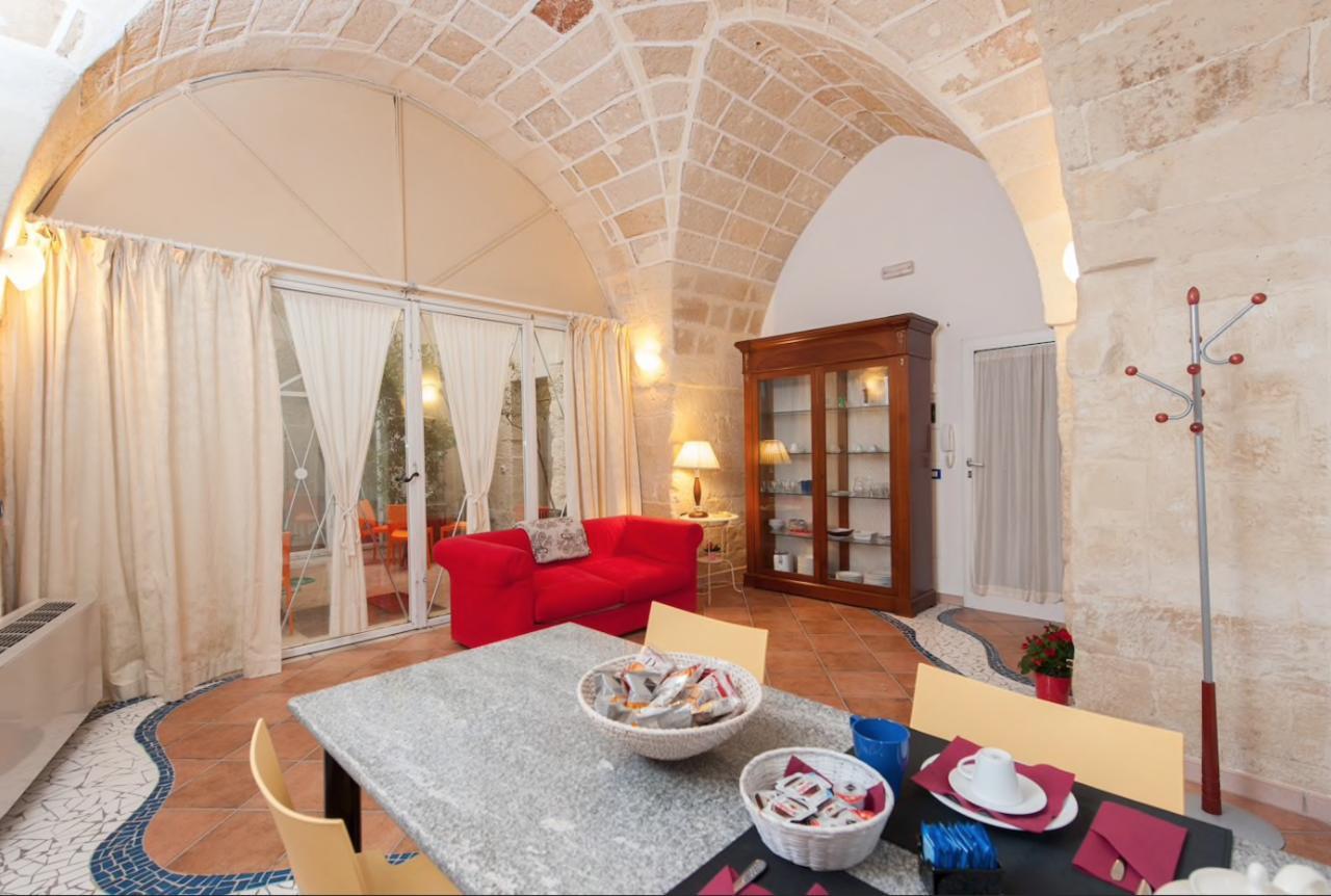B&B Corte Dei Memoli Di Margiotta Giuseppina เลชเช ภายนอก รูปภาพ