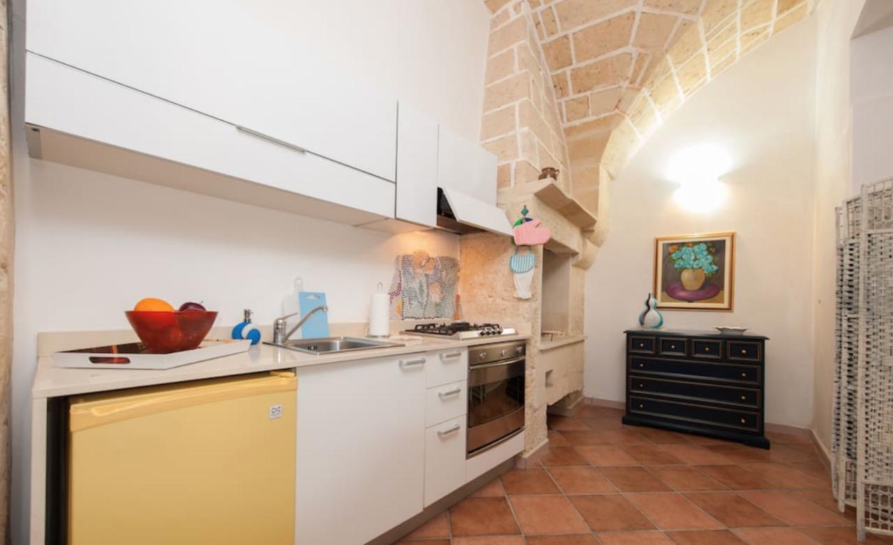 B&B Corte Dei Memoli Di Margiotta Giuseppina เลชเช ภายนอก รูปภาพ